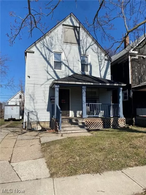 8013 Goodman Ave, Cleveland, OH 44105