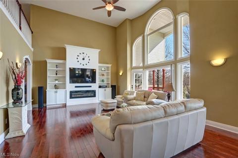7431 Scioto Ct, Solon, OH 44139 photo 3