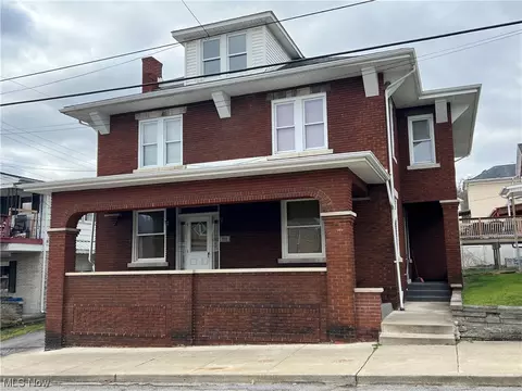 711 Grant Ave, Martins Ferry, OH 43935