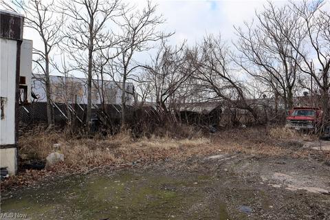 1965 E 28th St, Lorain, OH 44055 photo 6