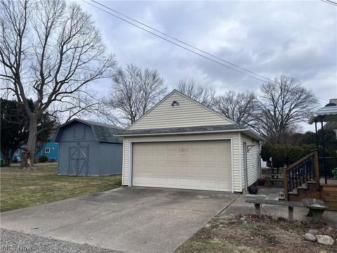 1007 E Front St, Dover, OH 44622 photo 18