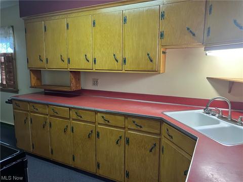 1007 E Front St, Dover, OH 44622 photo 6