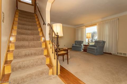 2216 E 290th St, Wickliffe, OH 44092 photo 5