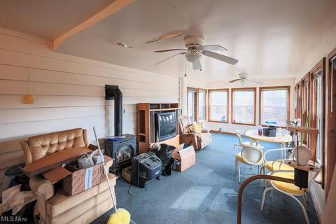 65 Willow St, Chester, WV 26034 photo 9