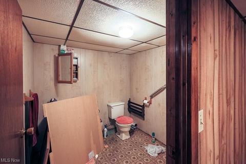 65 Willow St, Chester, WV 26034 photo 28