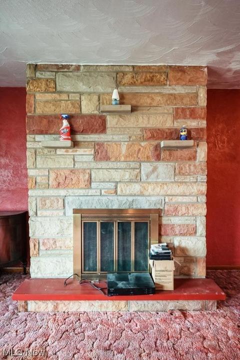 65 Willow St, Chester, WV 26034 photo 4