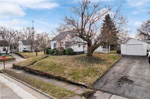 1285 Hilltop Dr, Akron, OH 44310 photo 24