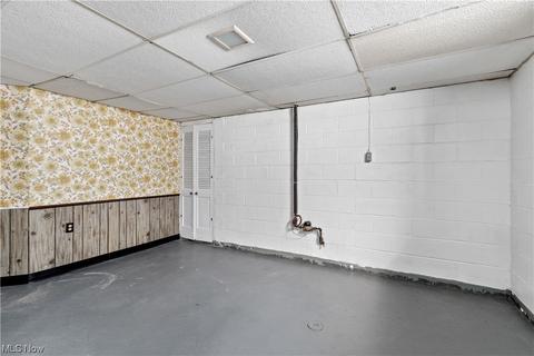 1285 Hilltop Dr, Akron, OH 44310 photo 20