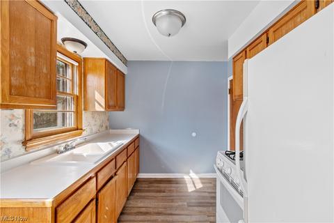 1285 Hilltop Dr, Akron, OH 44310 photo 7