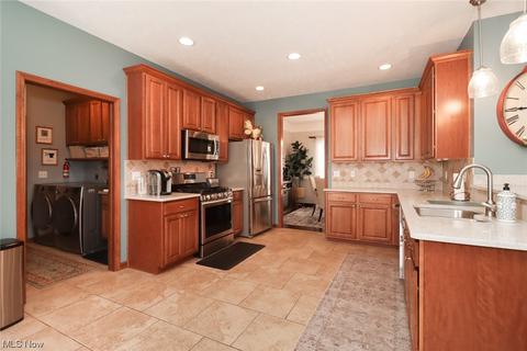 1683 E Ash Dr, Avon, OH 44011 photo 6
