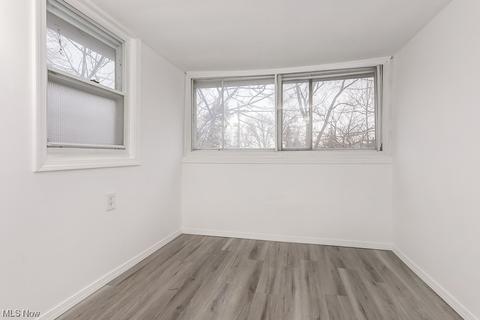 445 10th St, Elyria, OH 44035 photo 14
