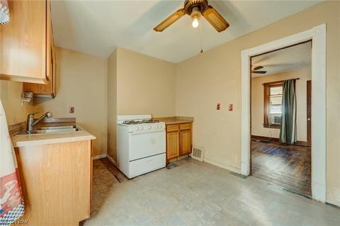 403 E 26th St, Lorain, OH 44055 photo 14