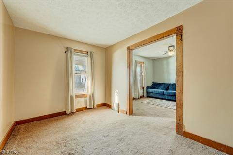 403 E 26th St, Lorain, OH 44055 photo 8