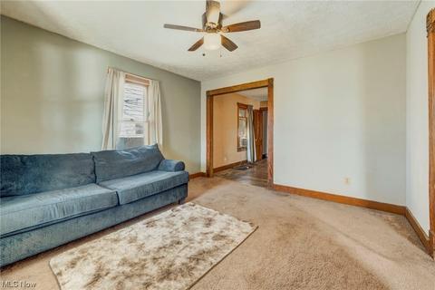 403 E 26th St, Lorain, OH 44055 photo 5