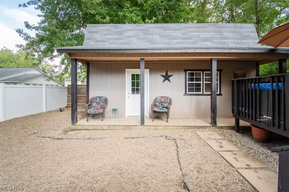  17952 Lawnview Ave, Lake Milton, OH 44429 photo 27