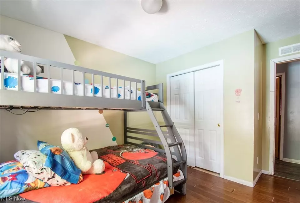  17952 Lawnview Ave, Lake Milton, OH 44429 photo 15