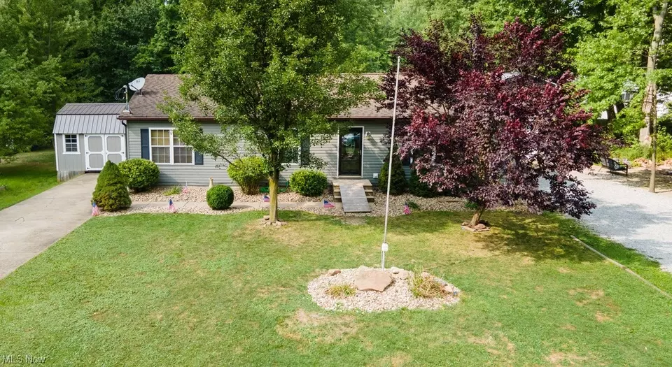  17952 Lawnview Ave, Lake Milton, OH 44429 photo 32