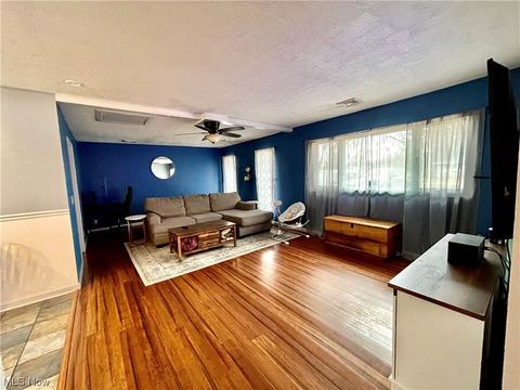 4189 Sabin Dr, Rootstown, OH 44272 photo 2