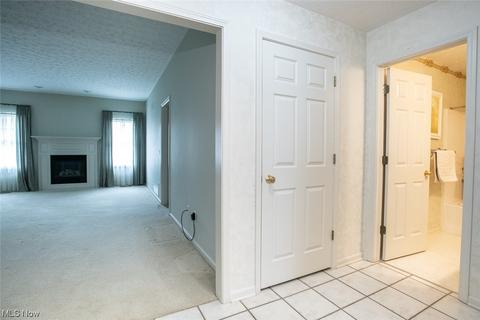 144 Augusta Dr, Elyria, OH 44035 photo 7