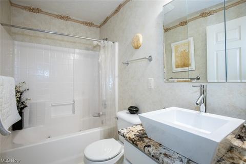 144 Augusta Dr, Elyria, OH 44035 photo 28