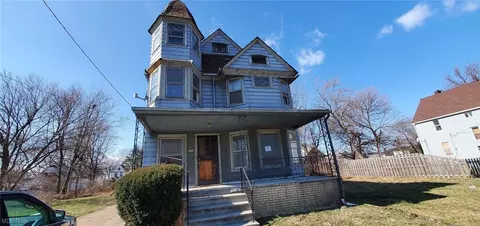 972 E 79th St, Cleveland, OH 44103