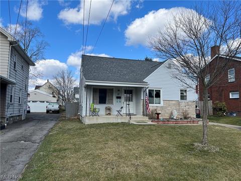 27 Como St, Struthers, OH 44471 photo 1