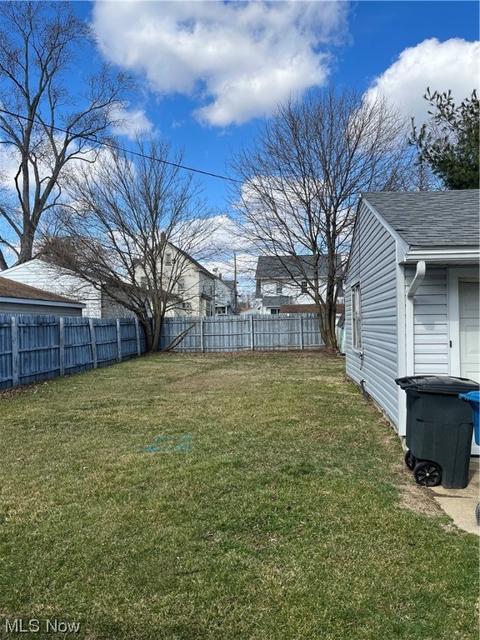 27 Como St, Struthers, OH 44471 photo 3