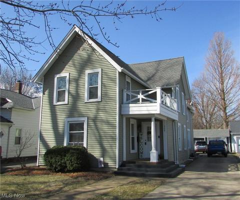 309 Williams St, Huron, OH 44839 photo 1