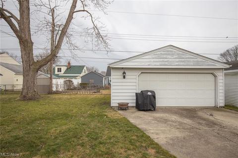 144 Longfellow St, Elyria, OH 44035 photo 22