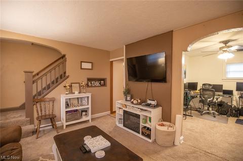 144 Longfellow St, Elyria, OH 44035 photo 6