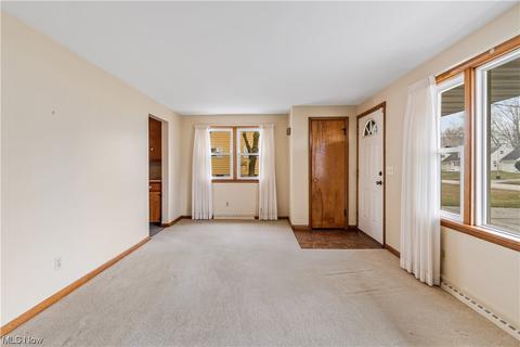 356 Simcox St, Wadsworth, OH 44281 photo 5