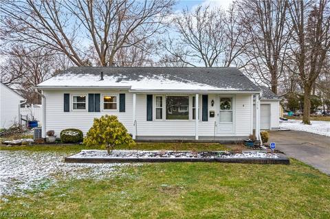 356 Simcox St, Wadsworth, OH 44281 photo 1