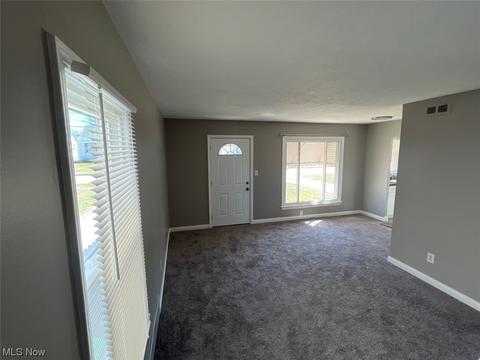 30005 Phillips Ave, Wickliffe, OH 44092 photo 8