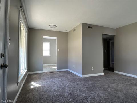 30005 Phillips Ave, Wickliffe, OH 44092 photo 5
