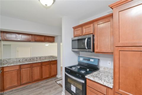 300 Meadowbrook Ave, Boardman, OH 44512 photo 11