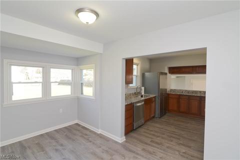 300 Meadowbrook Ave, Boardman, OH 44512 photo 17
