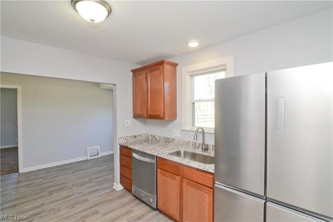 300 Meadowbrook Ave, Boardman, OH 44512 photo 16