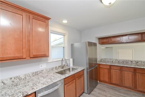 300 Meadowbrook Ave, Boardman, OH 44512 photo 12