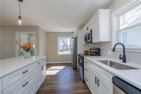 6902 Gerald Ave, Parma, OH 44129 photo 8