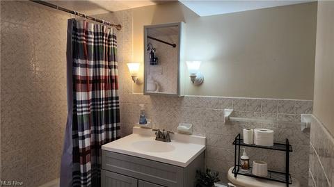 1421 Rockefeller Rd, Wickliffe, OH 44092 photo 17