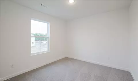 323 River Run Dr, Elyria, OH 44035 photo 15