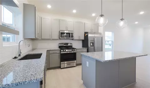 323 River Run Dr, Elyria, OH 44035 photo 11