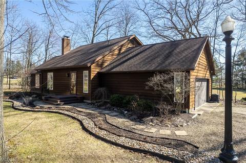 554 Wall Rd, Wadsworth, OH 44281 photo 1