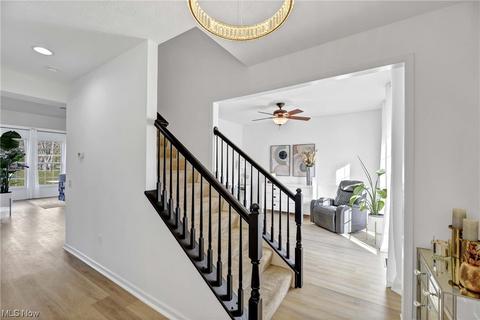 124 Stonepointe Dr, Berea, OH 44017 photo 7