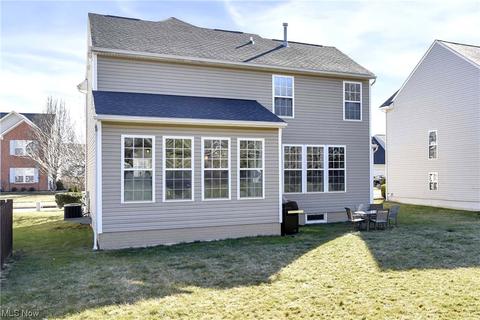 124 Stonepointe Dr, Berea, OH 44017 photo 6
