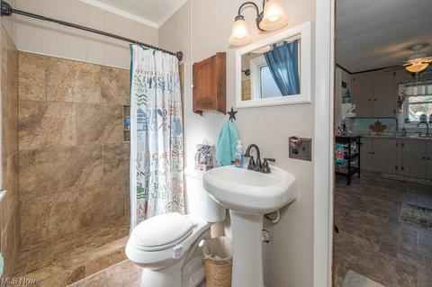 53 Bayview Dr, Beloit, OH 44609 photo 16