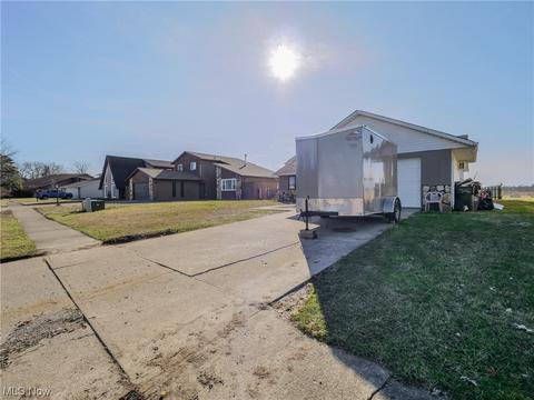 130 Potomac, Elyria, OH 44035 photo 2