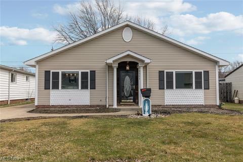 1793 Eldon Dr, Wickliffe, OH 44092 photo 1