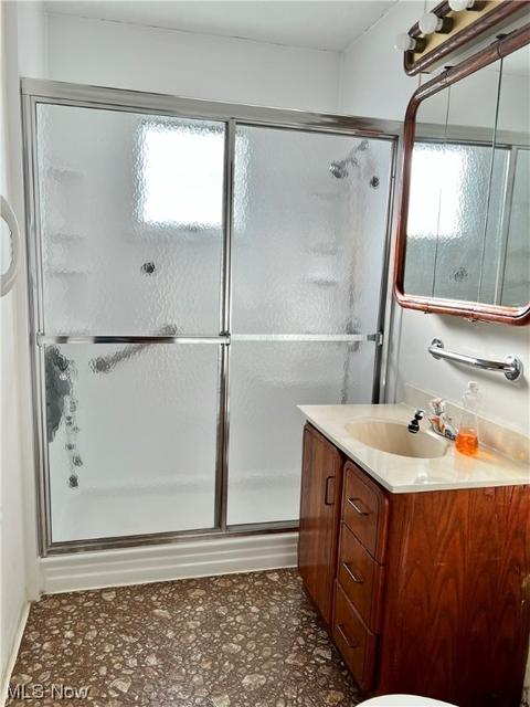 366 Roosevelt Ave, Elyria, OH 44035 photo 12