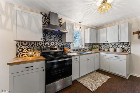 53 W Lewis St, Struthers, OH 44471 photo 5